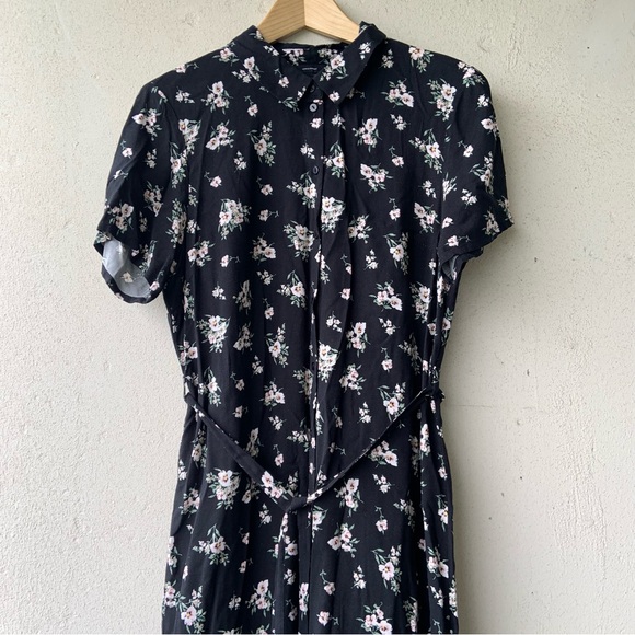 ☀️3/$30☀️ Vero Moda floral shirt dress - Picture 2 of 12